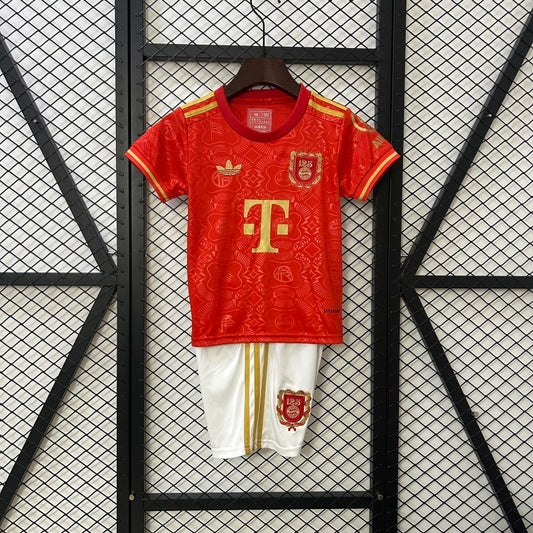 חליפת ילדים באיירן מינכן מיוחדת עונת 2025/2026