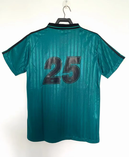 Adidas x Oasis Tour 2025 טורקיז