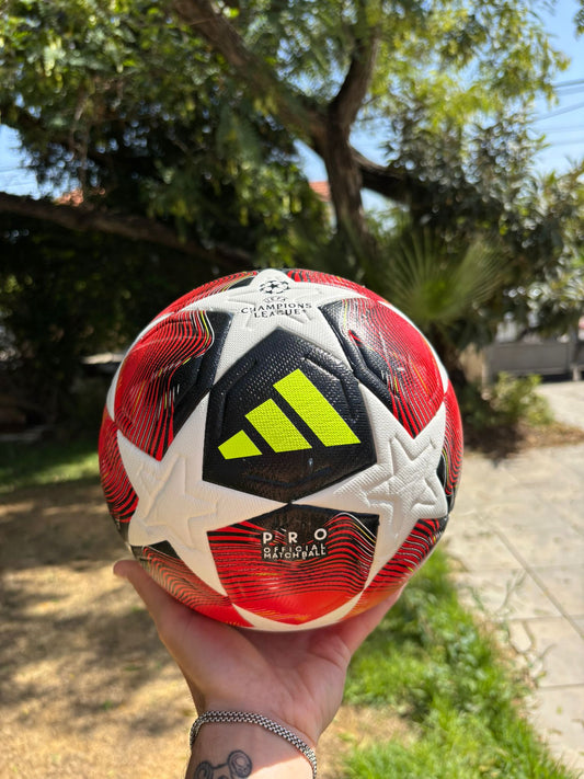 כדור – ליגת האלופות 2024/2025