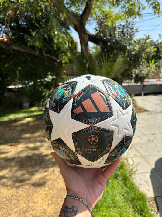 כדור - גמר ליגת האלופות 2024/2025