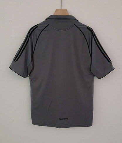 חולצת רטרו ריאל מדריד חוץ שניה עונת 2005/2006